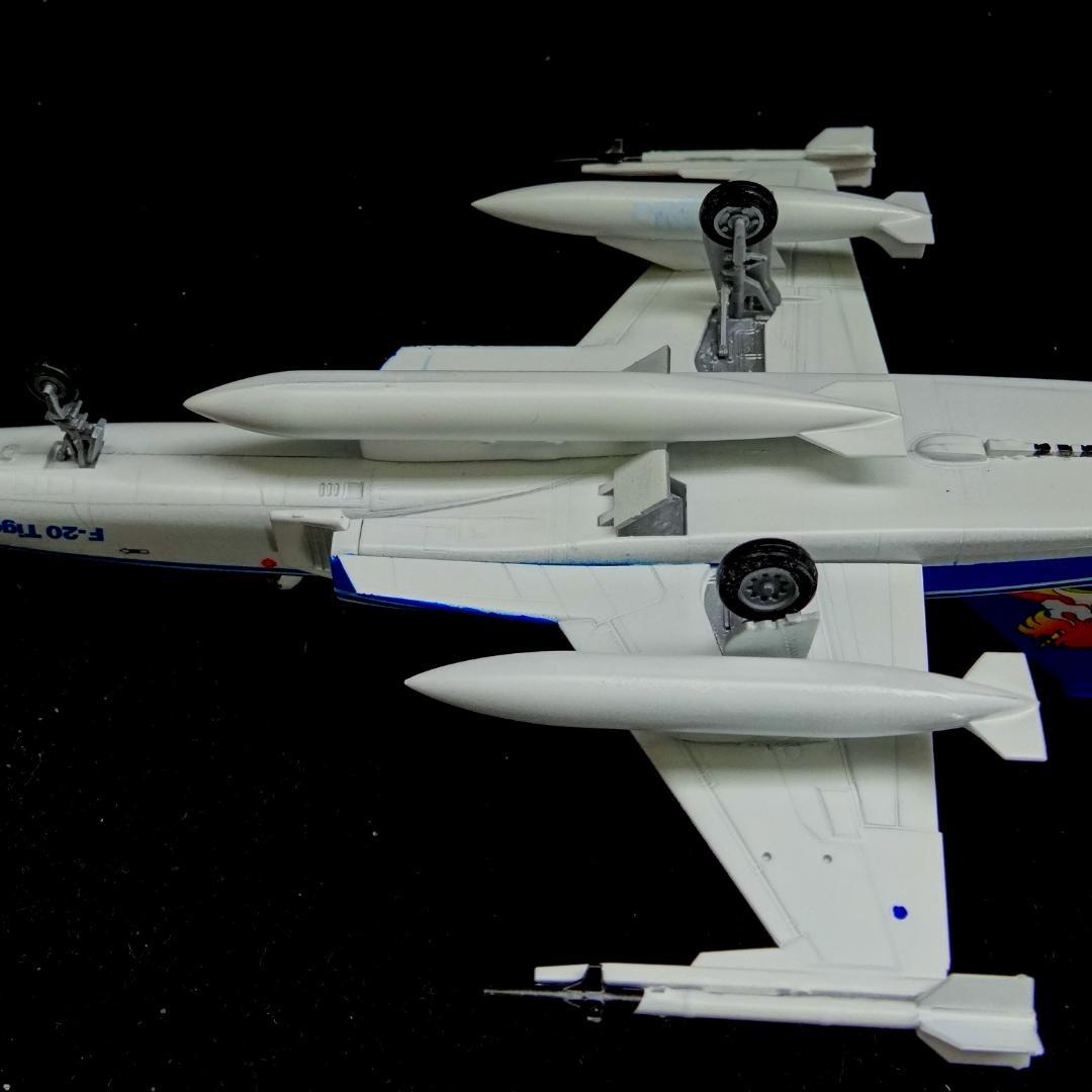 1/72 エリア88 F-20 タイガーシャーク \"風間真” 完成品