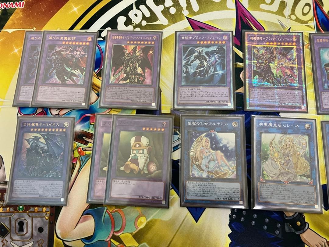 遊戯王　ブラマジ　構築済デッキ　スリーブ、デッキケース、未使用スリーブ45枚付