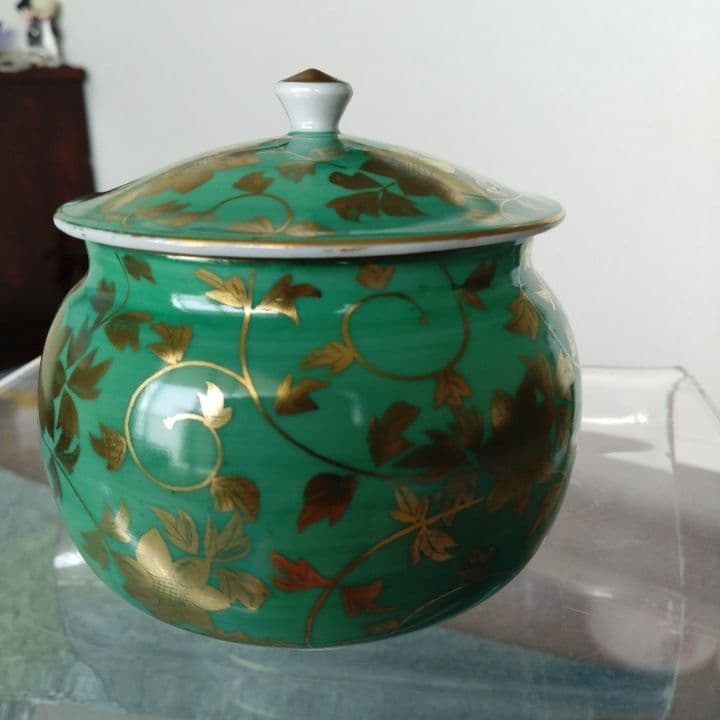 人間国宝吉田美統⭐︎金彩花唐草文 蓋物⭐︎九谷焼⭐︎新品未使用