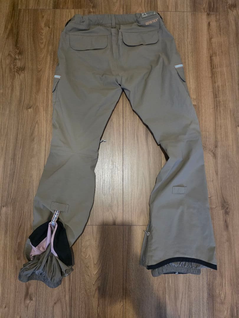 Burton Gloria Gore-Tex ウィメンズ Mサイズ