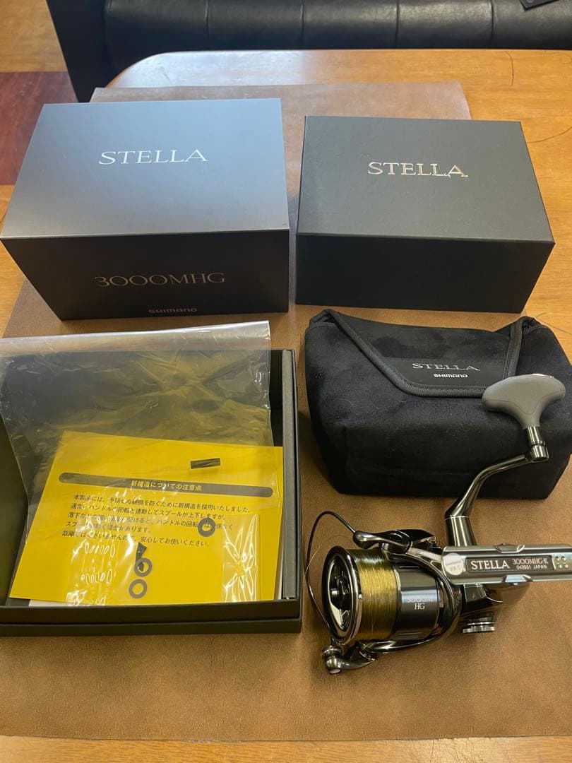 シマノ　22ステラ3000MHG 極美品　リール　サクラマス　シーバス　釣り