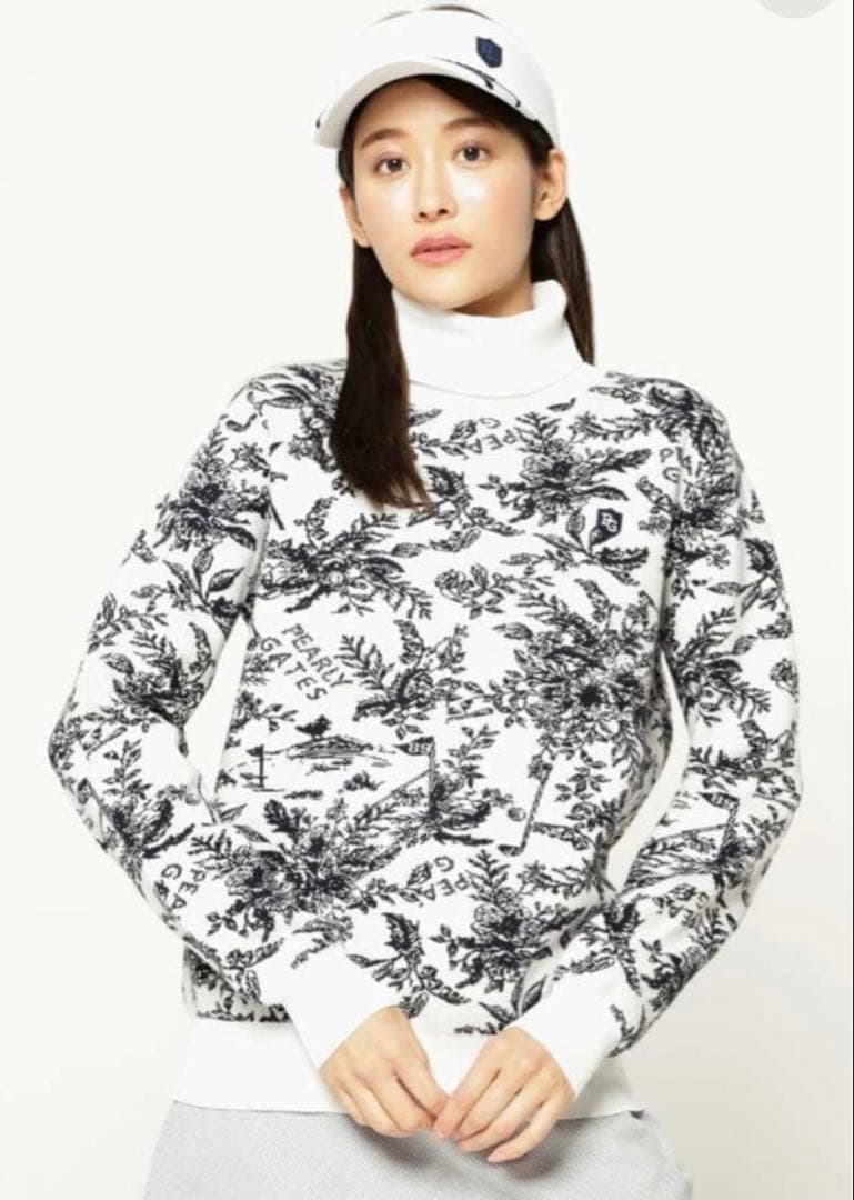 定価72,600円【新品】パーリーゲイツ　セットアップ　ホワイト　花柄