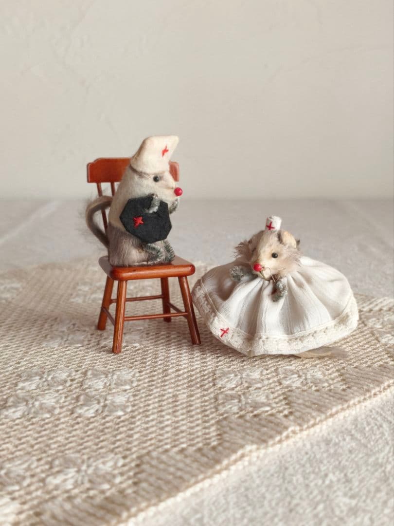 * vintage figure ✙ * 赤十字の ネズミさん SET