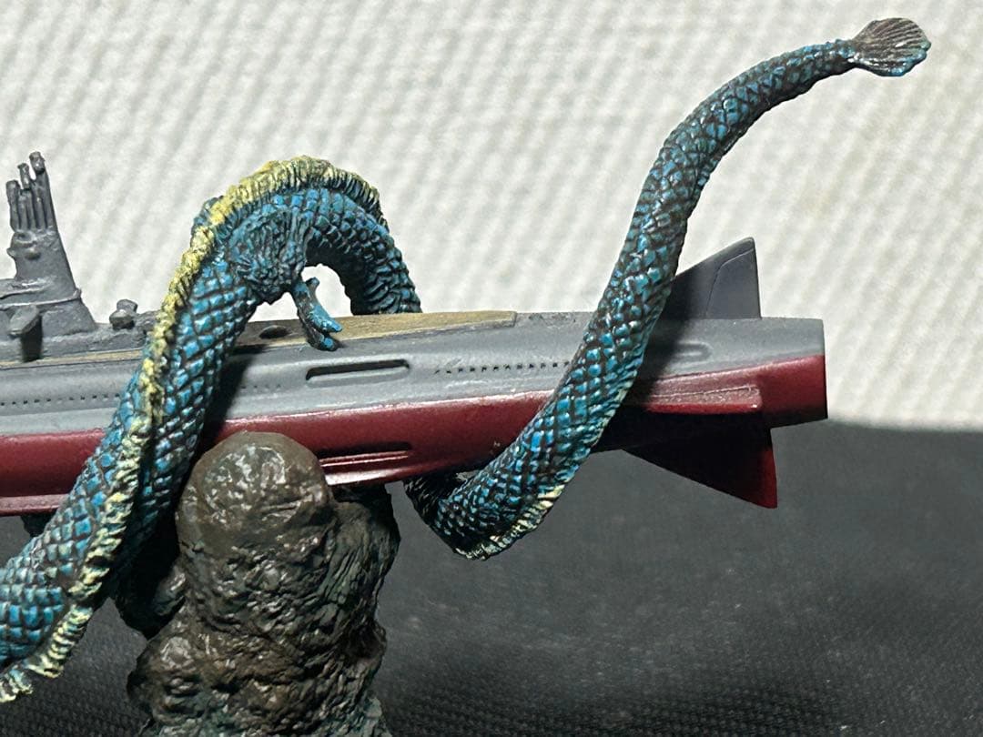 特撮大百科　ラッキーフィギュア海底軍艦　マンダ　轟天号　セット