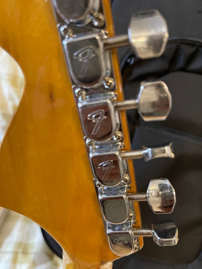 TOKAI Silverstar ストラトモデル　塗装剥がれ有り