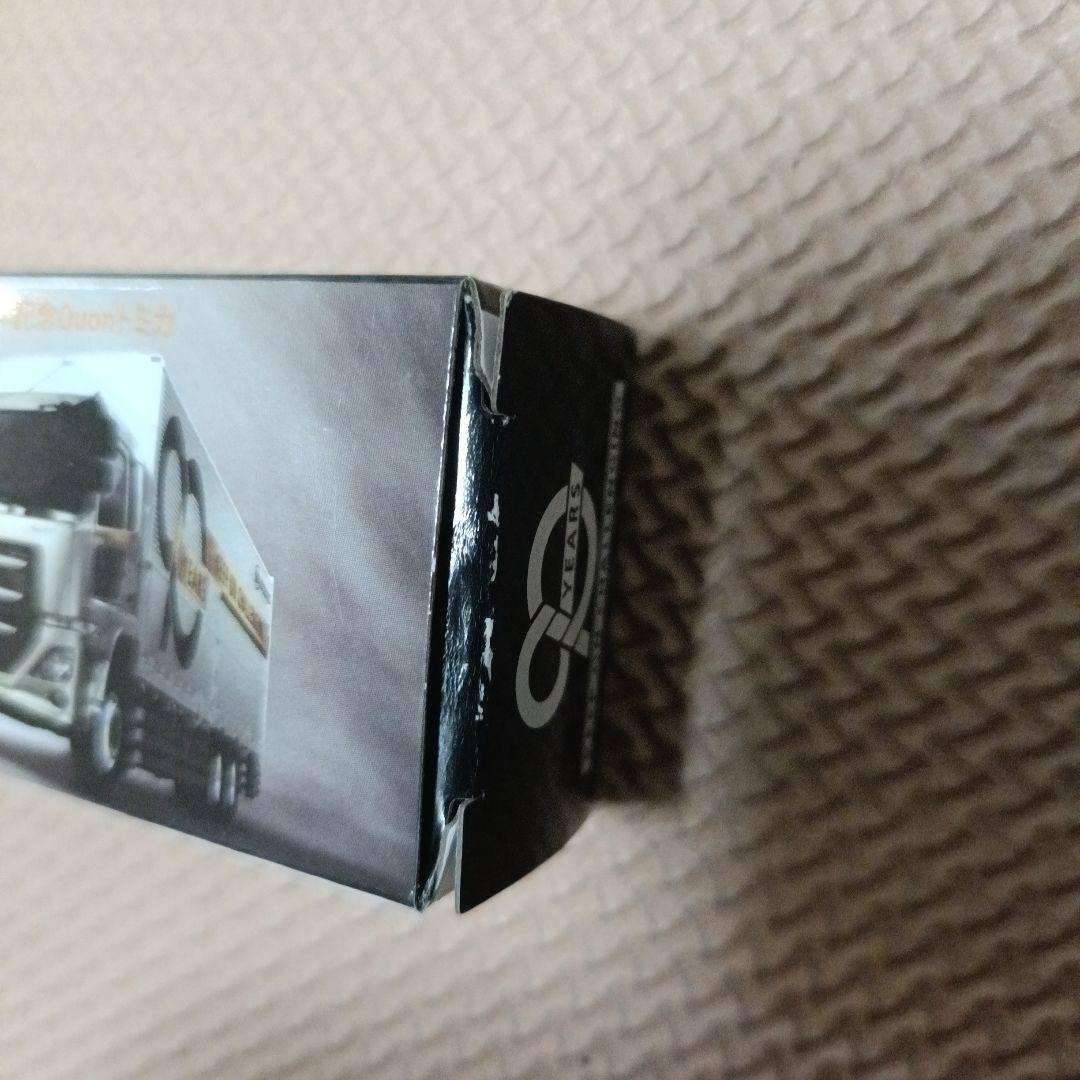 トミカ クオン Quon UD トラックス90周年記念