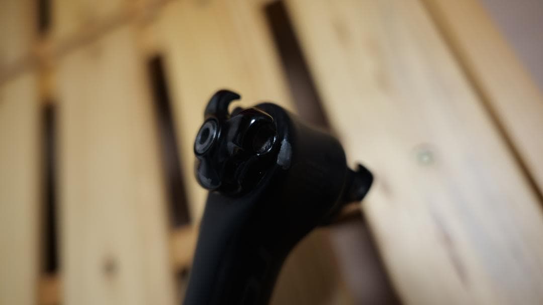 ROVAL 「ロヴァール」 TERRA CARBON POST φ27.2