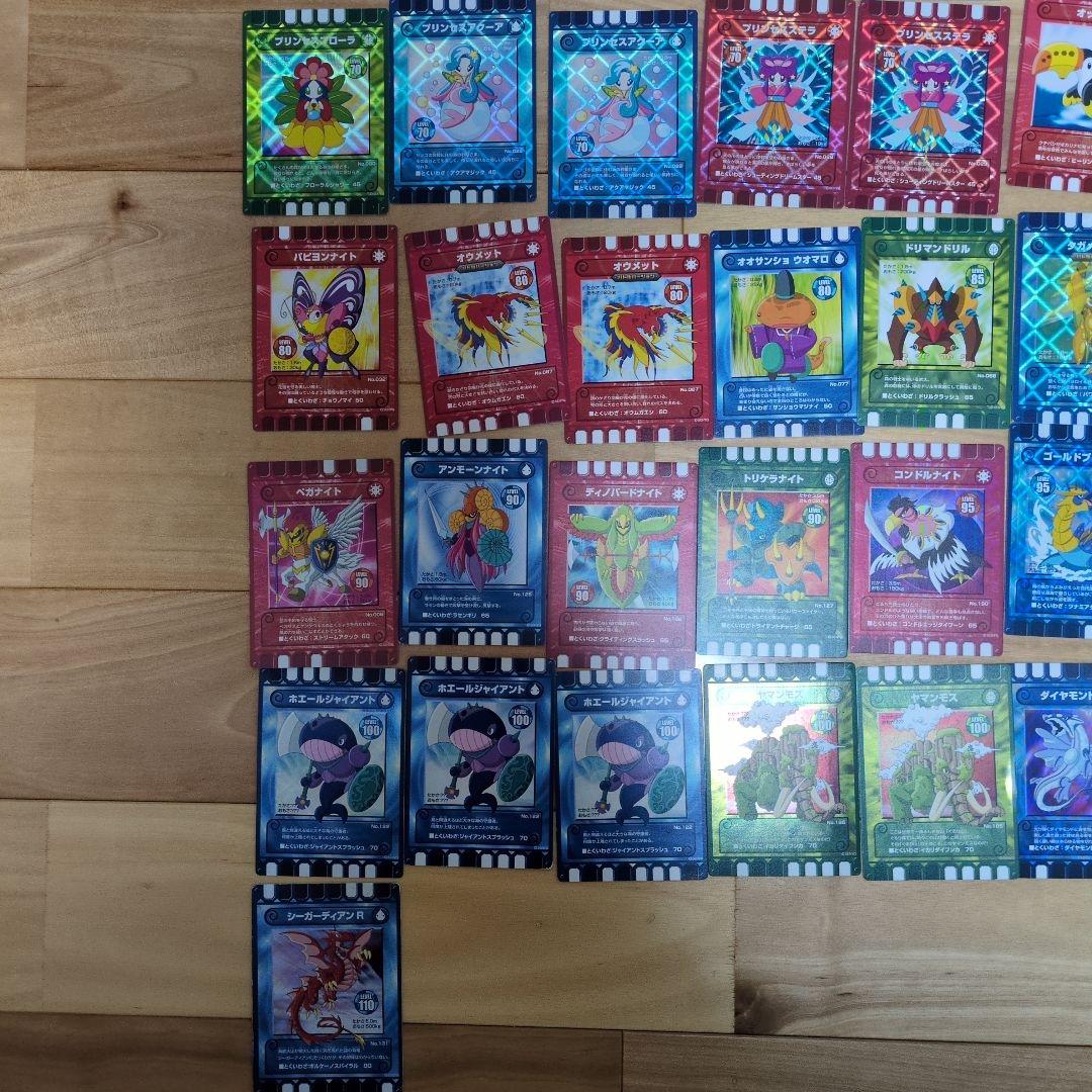 ぐるりの森　カード　81枚　ケース2個付　レアカード多数