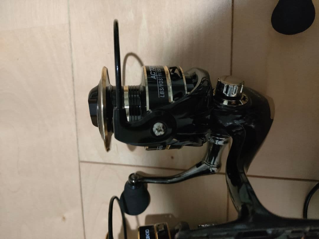 スピニングリール 8個セットブラックバス、大型〜中型　海釣り　ブラックバス