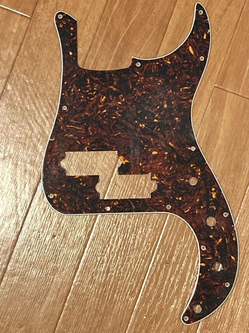 Squier PJ プレベ Precision Bass ゴールドピックガード