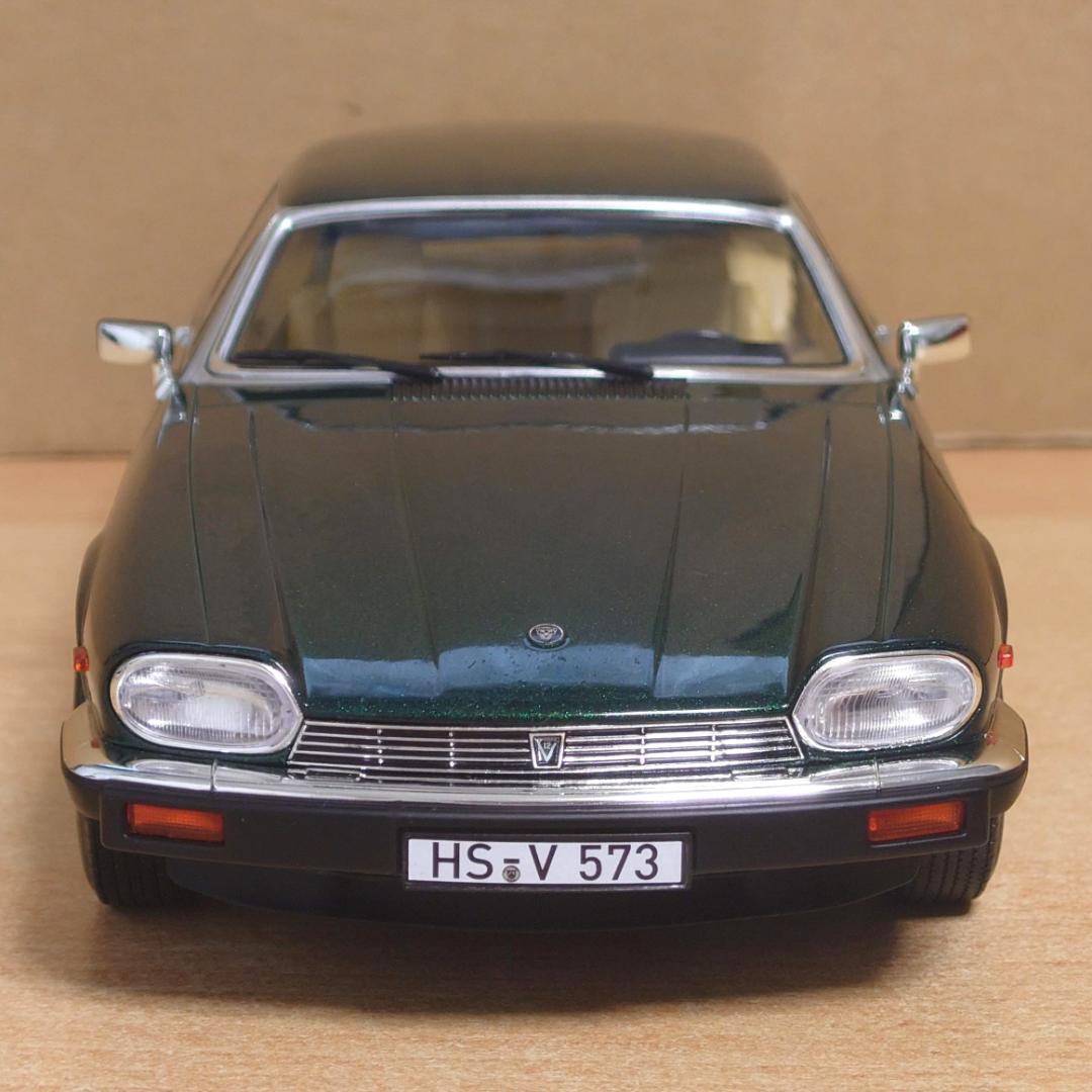 1/18 ジャガーXJ-S 5.3H.E. クーペ 1982 グリーンメタリック