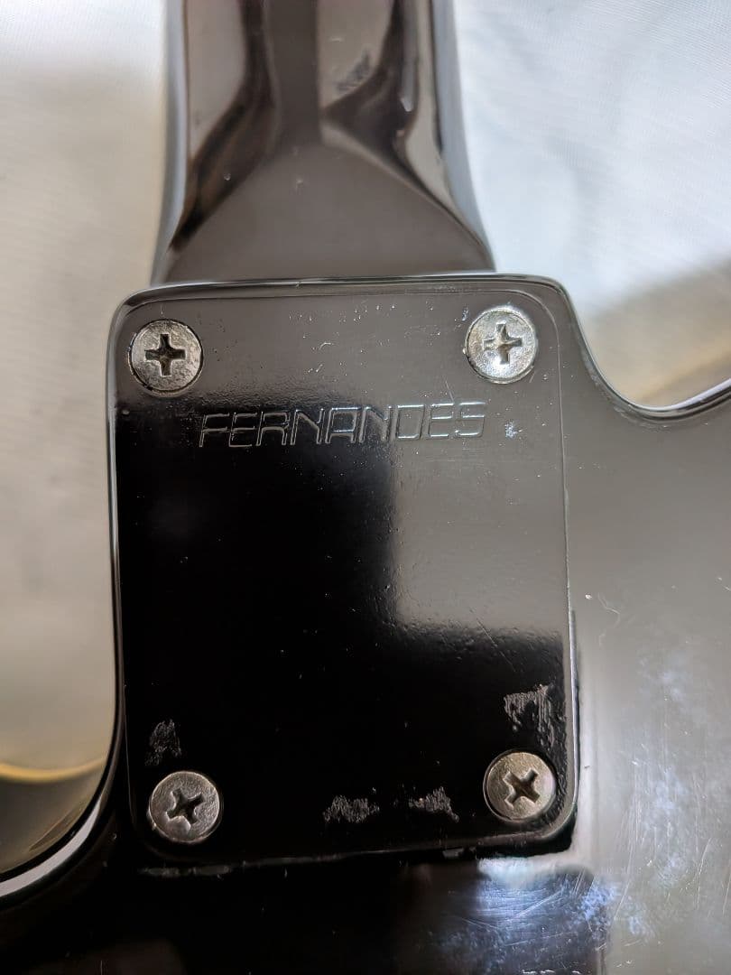 FERNANDES TEJ-70 後期型／金ロゴFGI 布袋　カーボン調Gライン