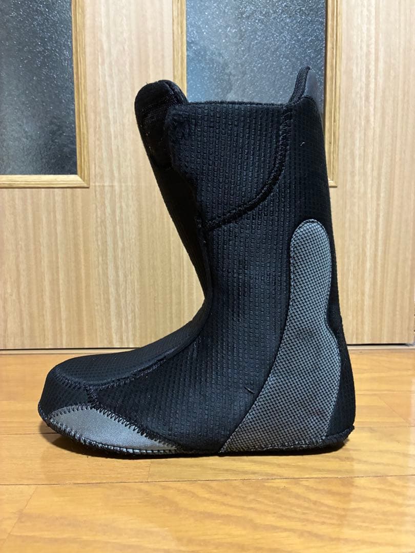 Burton IMPERIAL 27.0(US9) スノーボードブーツ