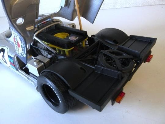 特価 AUTOart (1/18) ポルシェ 917K セブリング