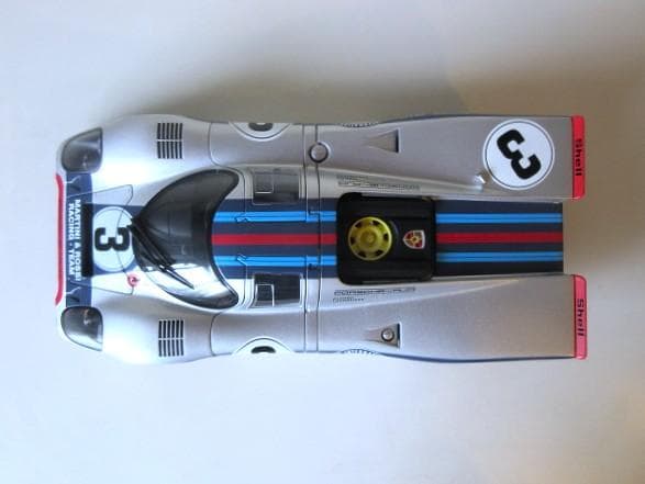 特価 AUTOart (1/18) ポルシェ 917K セブリング