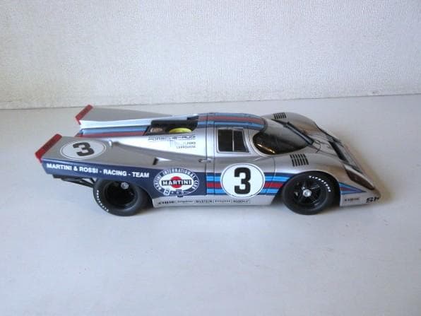 特価 AUTOart (1/18) ポルシェ 917K セブリング