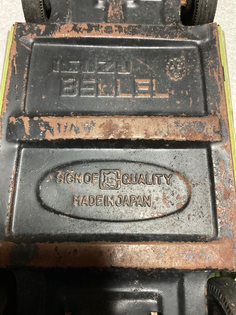 いすゞ・べレル／ブリキカー。バンダイ・ベイビー社製。【ミラー無し、僅かに錆その他