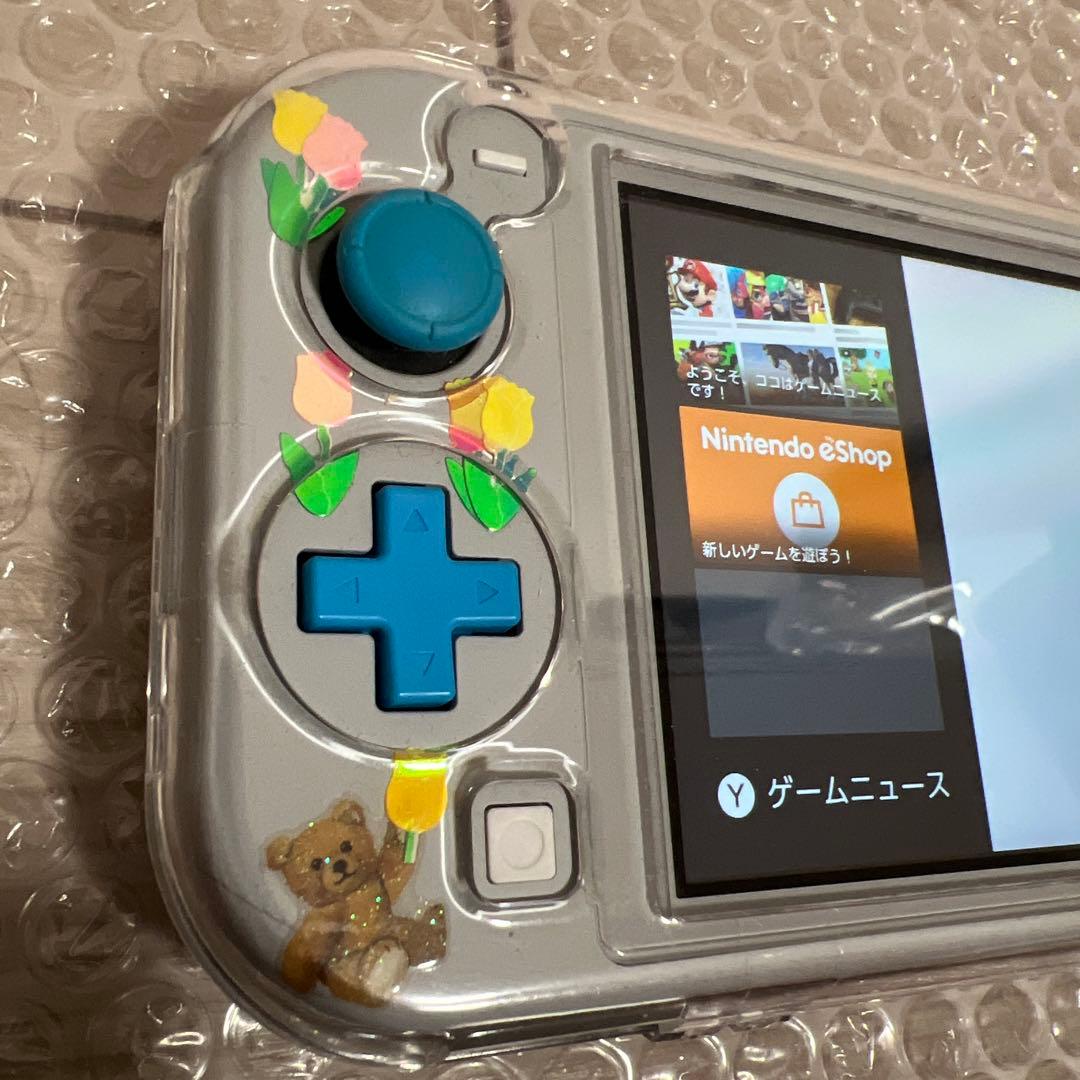 Switchライト　ポケモンデザイン