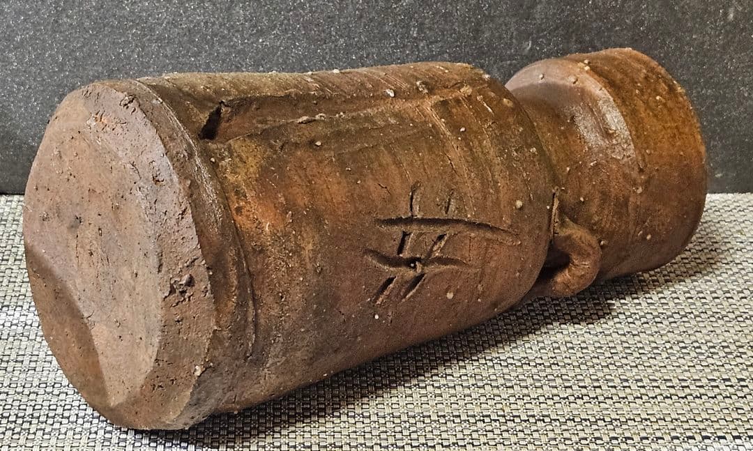 【時代古作品❗】明治時代頃　古伊賀　双耳　彫り文様　花入れ　花生け　茶道具　茶器