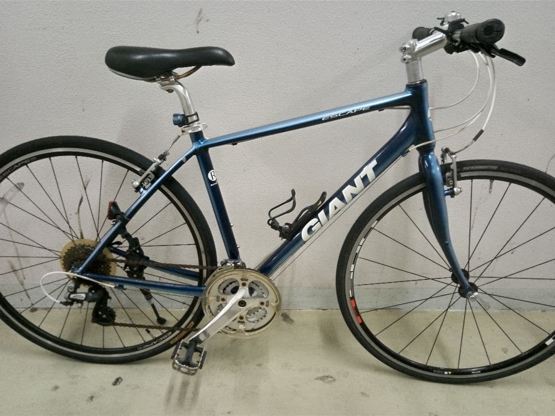 GIANT ESCAPE 24段変　700✕28C