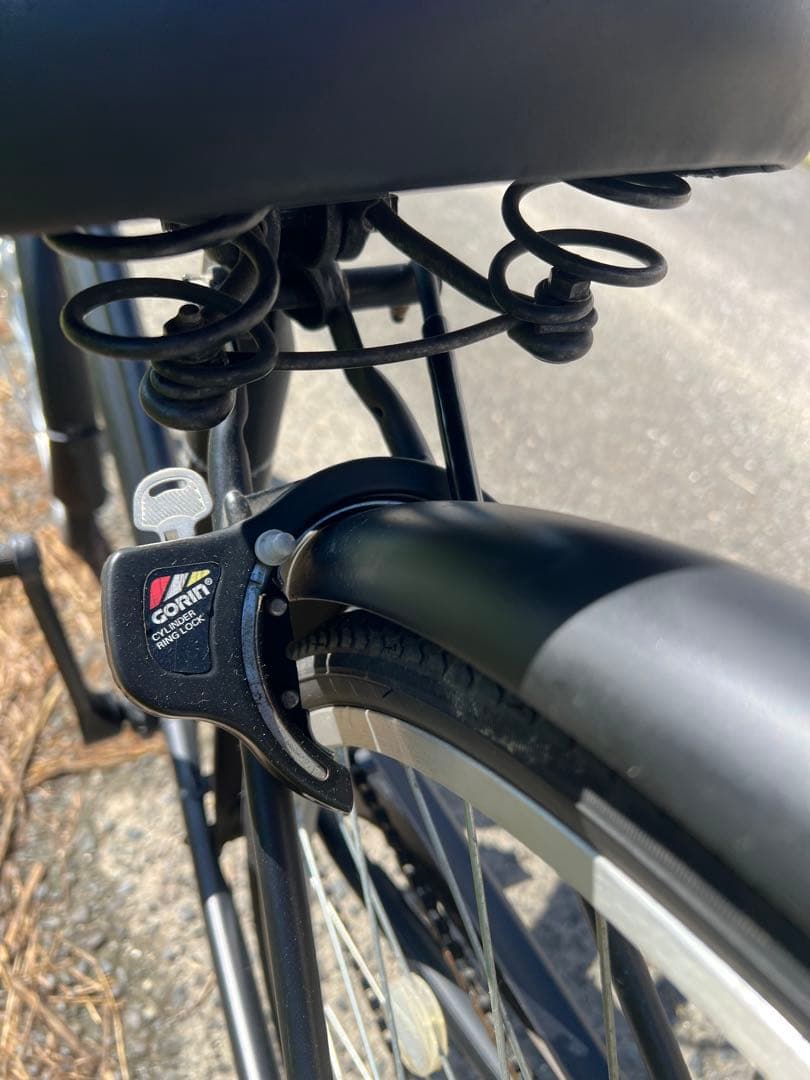 名古屋市内お届け無料黒いシティバイク 前カゴ・ライト付き26インチ