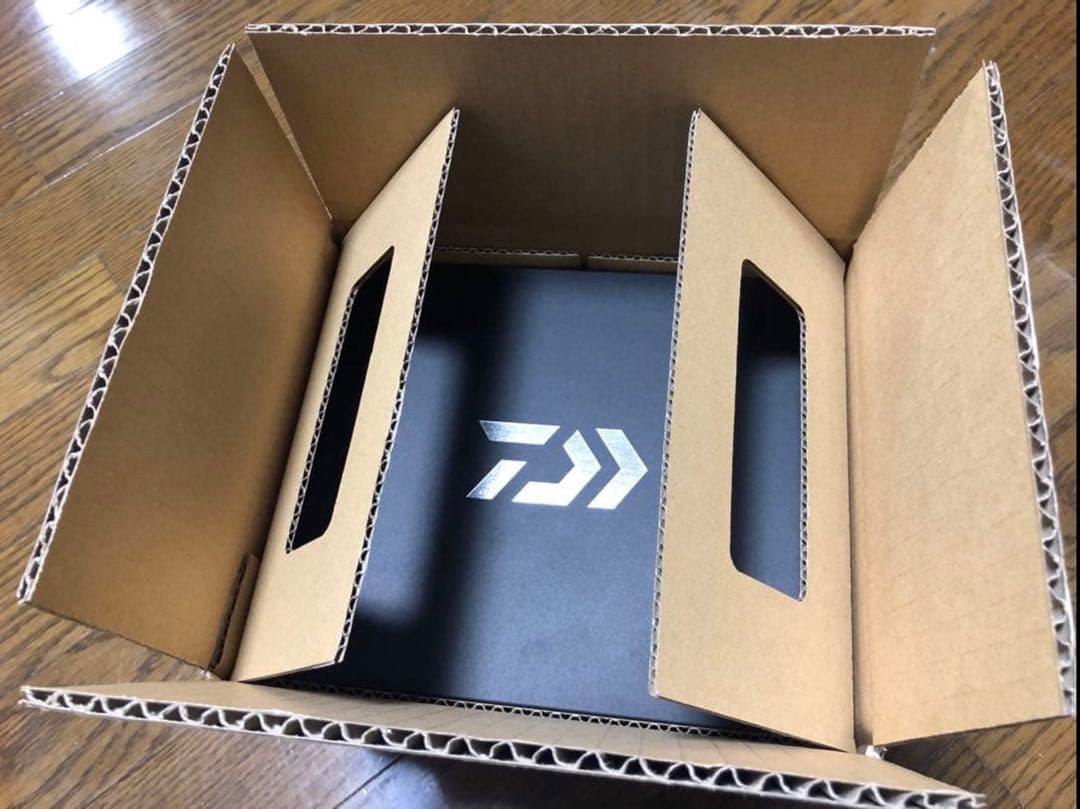 ダイワ イグジスト PC LT3000-XH リール DAIWA EXIST