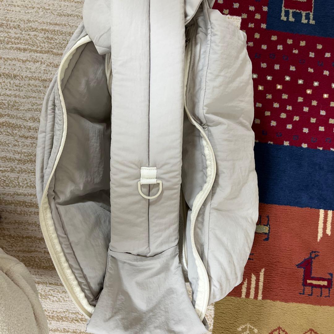 DOUBLE COMMA スリングバッグ グレー