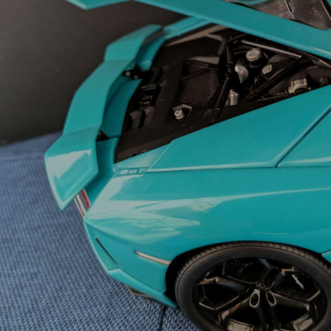 Lamborghini　Aventador　AUTOart 1/18 lp700