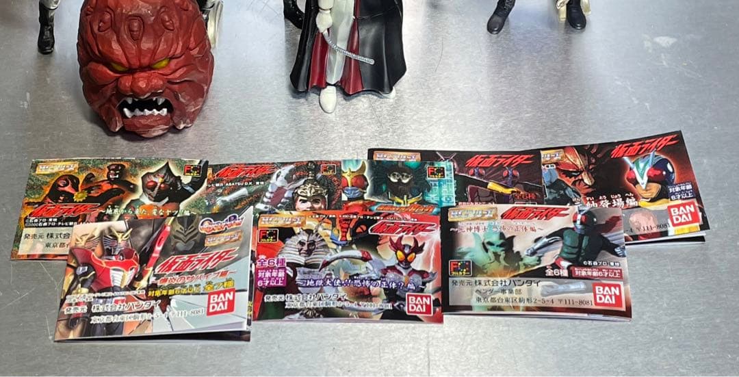 Xmasプレゼントに！　バンダイHG ガシャポン　仮面ライダー 幹部10種セット