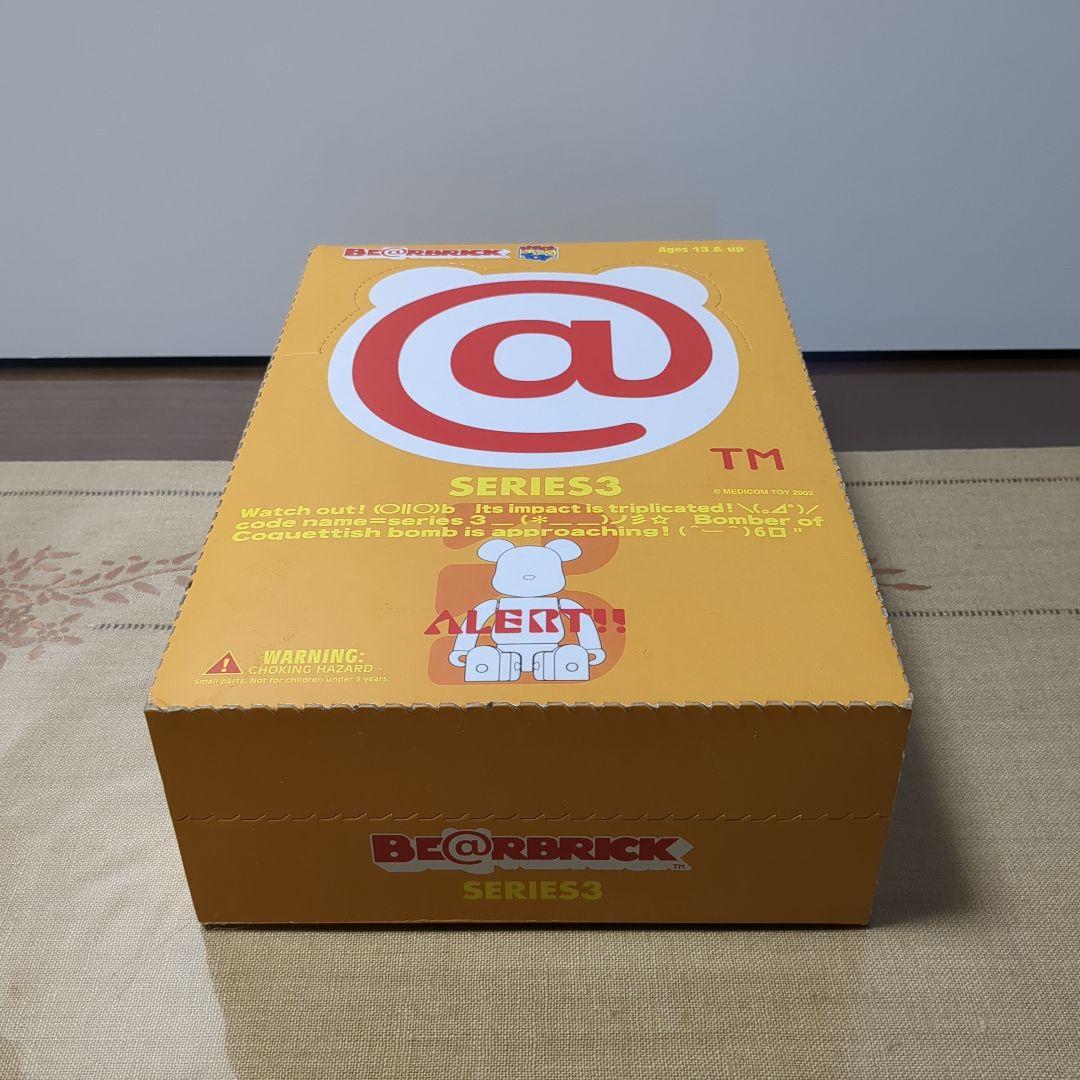値下げ！未開封！box　BE＠RBRICK　ベアブリックシリーズ3