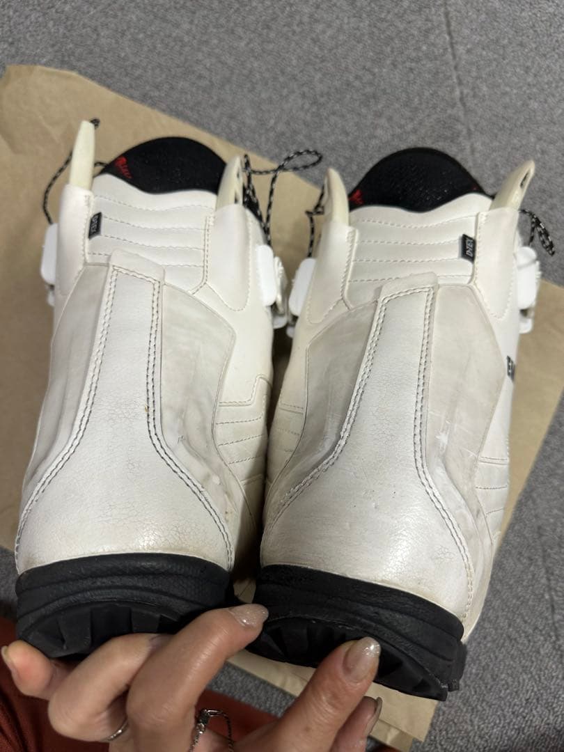 ディーラックス エンパイヤ 22.5cm