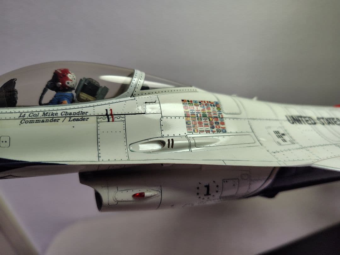 タミヤF-16 Cアメリカ空軍 1/32マスターワークコレクション
