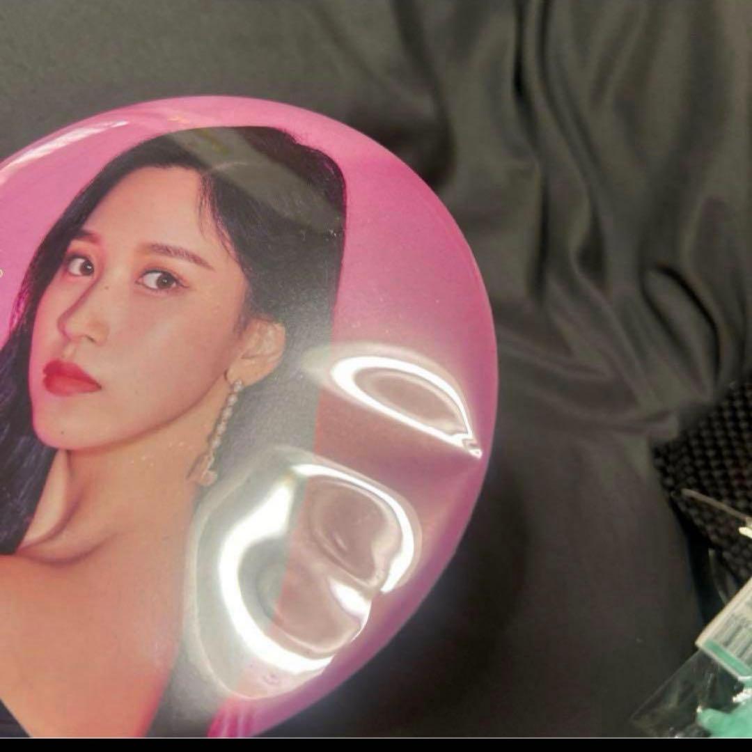 TWICE ミナ 痛バック 缶バッジ