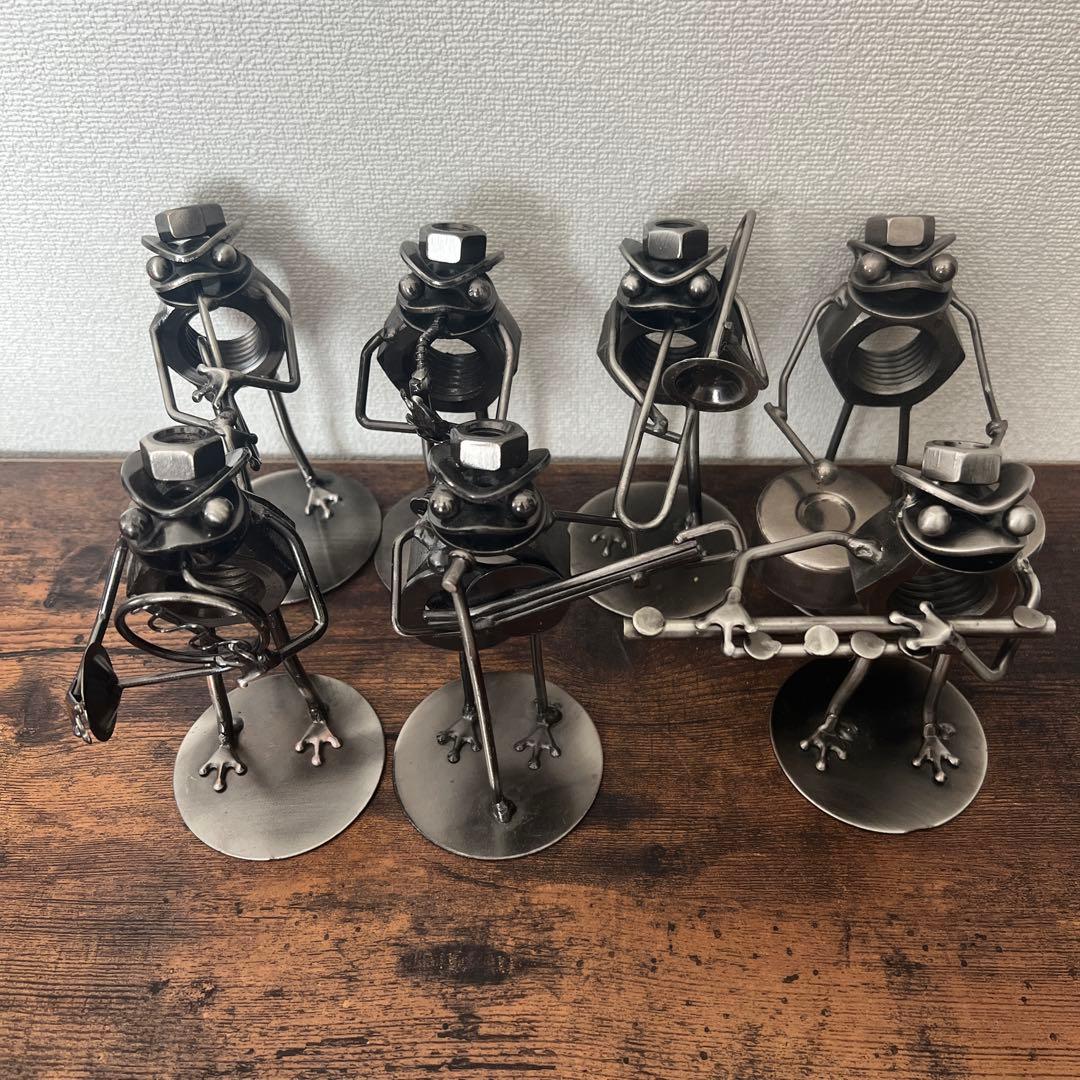 カエルの置物　ブリキ　ボルト　音楽隊　ジャンクアート　7体