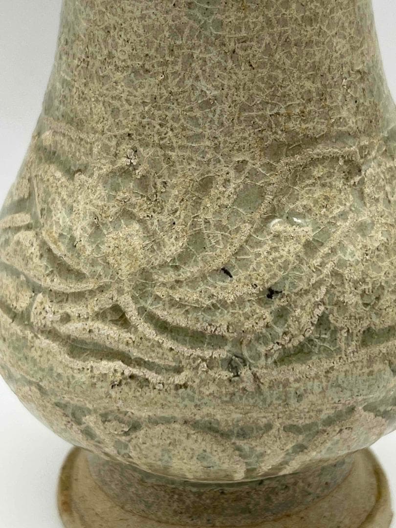 宋時代　青磁 湖田窯 刻牡丹蓮花文瓶 壺 尊 水注　影青 青白磁(D-46)