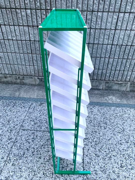 アニア　什器　棚