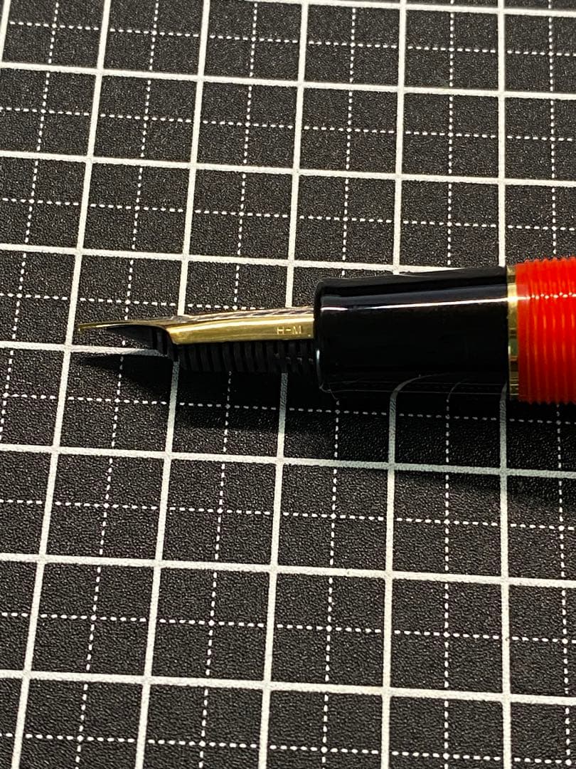 SUZUKI HAYABUSA 万年筆　字幅M