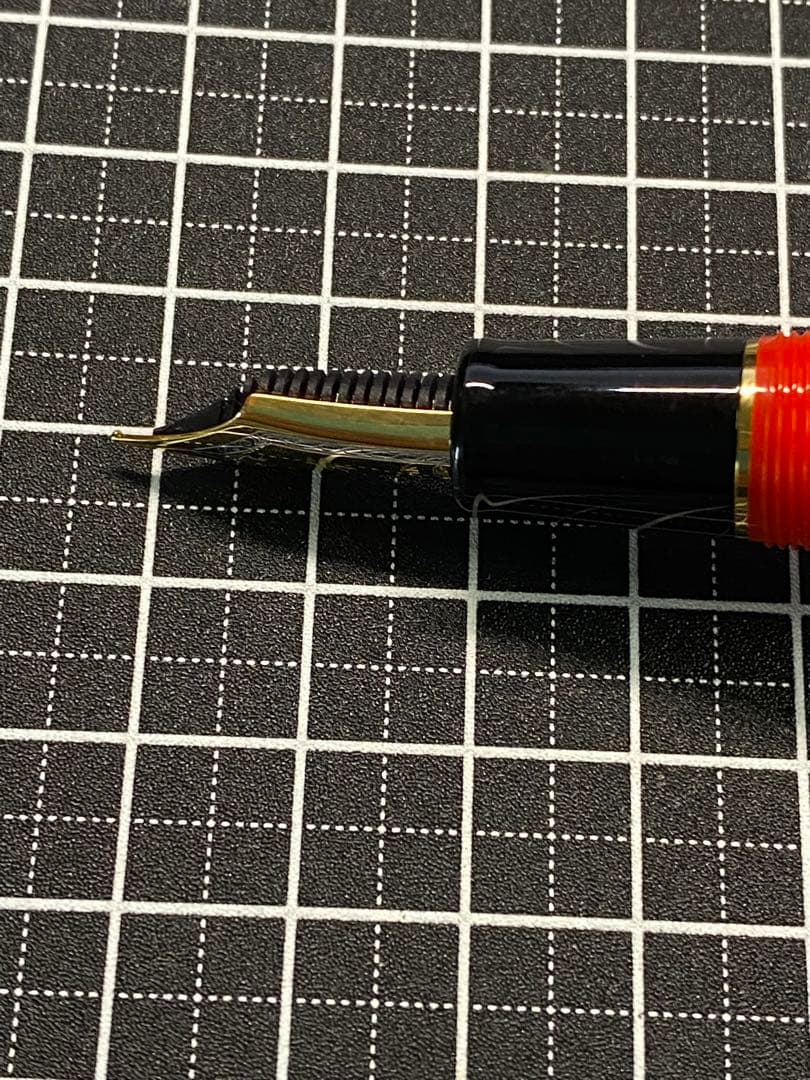 SUZUKI HAYABUSA 万年筆　字幅M