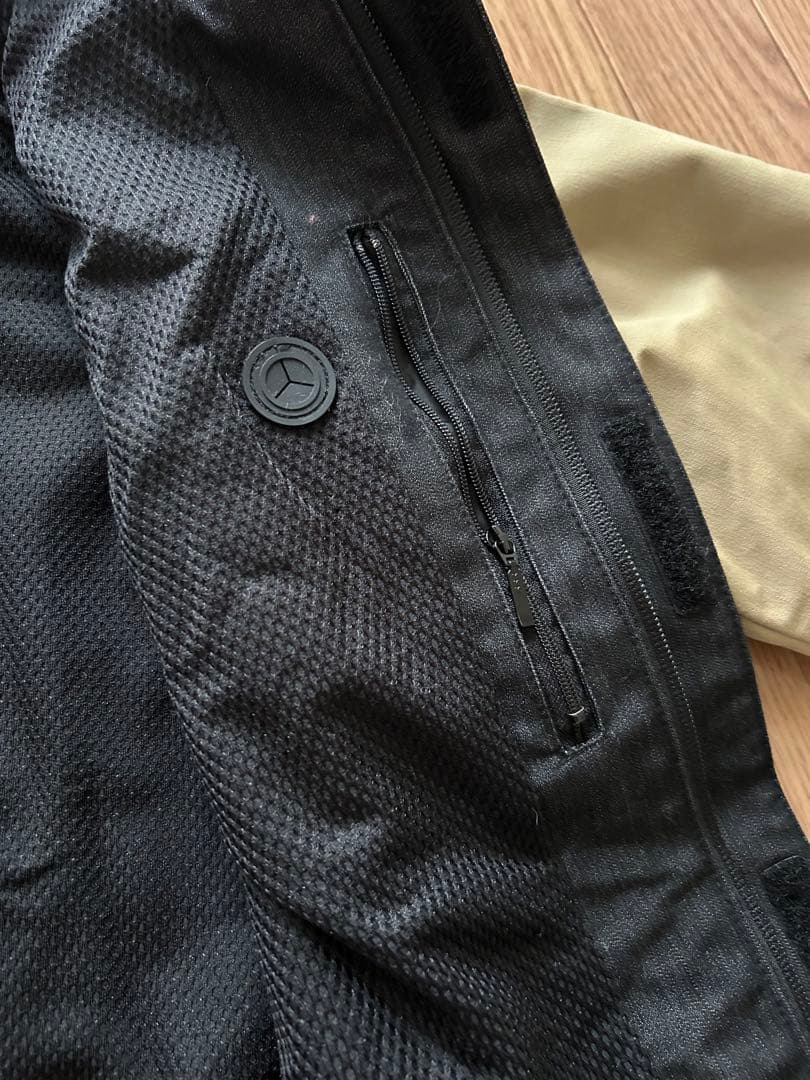 スノーボードウエア上・下　Sサイズ　小物セット