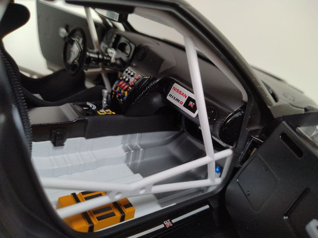 オートアート　1/18　AUTOart　　GT-R　ニスモ　　NISMO　GT3