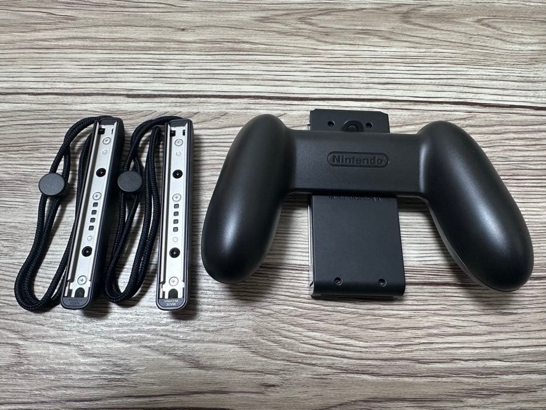 Nintendo Switch 本体 青赤 Joy-Con 画面保護グラス付