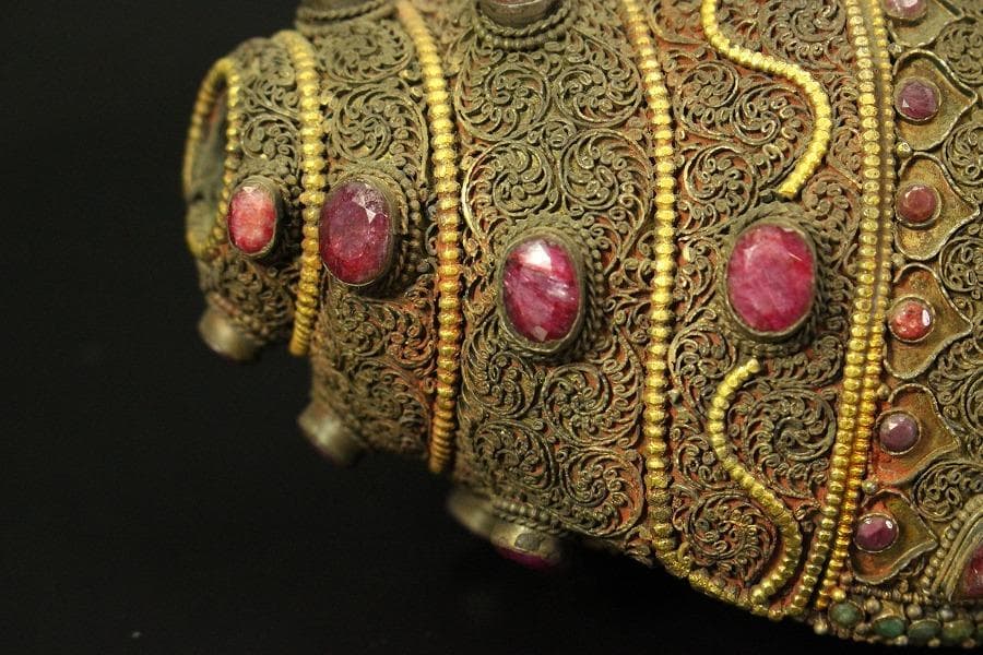 仏教美術 チベット 西蔵 蜜教 鍍金 宝石張 巻貝 法具全長18cm(A274)