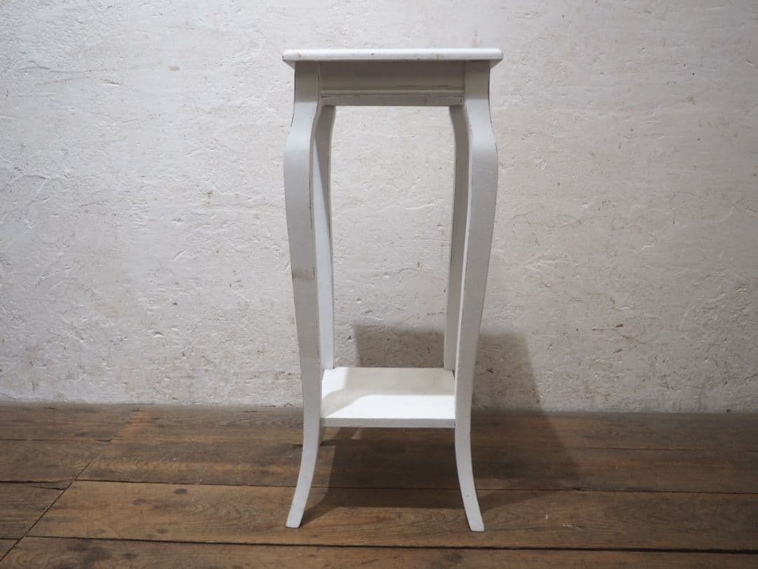 1242 白ペンキの陳列台　花台　展示台　テーブルリメイク　レトロ　ビンテージ