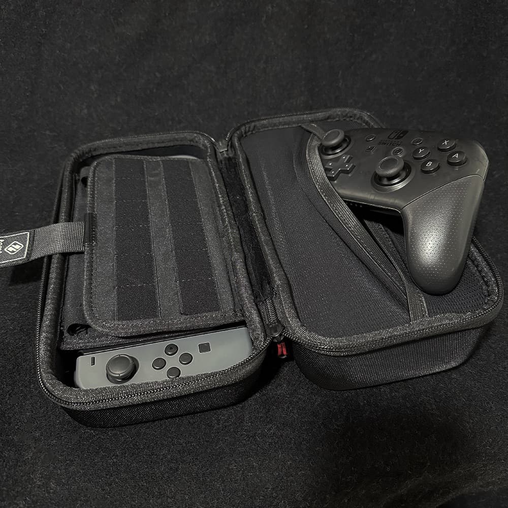 【美品】Nintendo Switch 本体（プロコンなど付属）