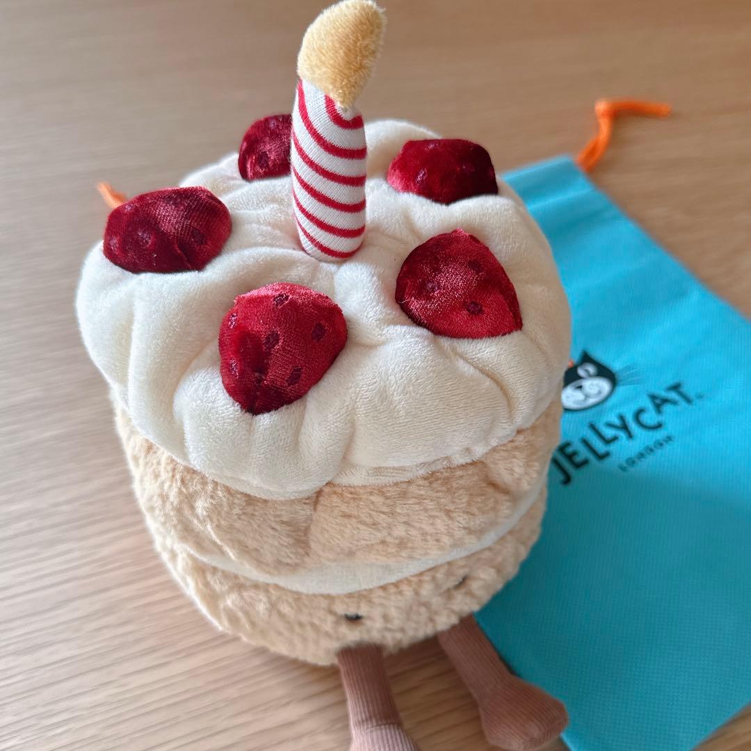  バースデーケーキ 誕生日　ケーキぬいぐるみ　いちごケーキ　新品