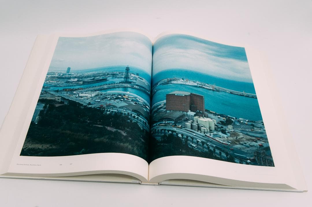 上田義彦　Mies van der Rohe