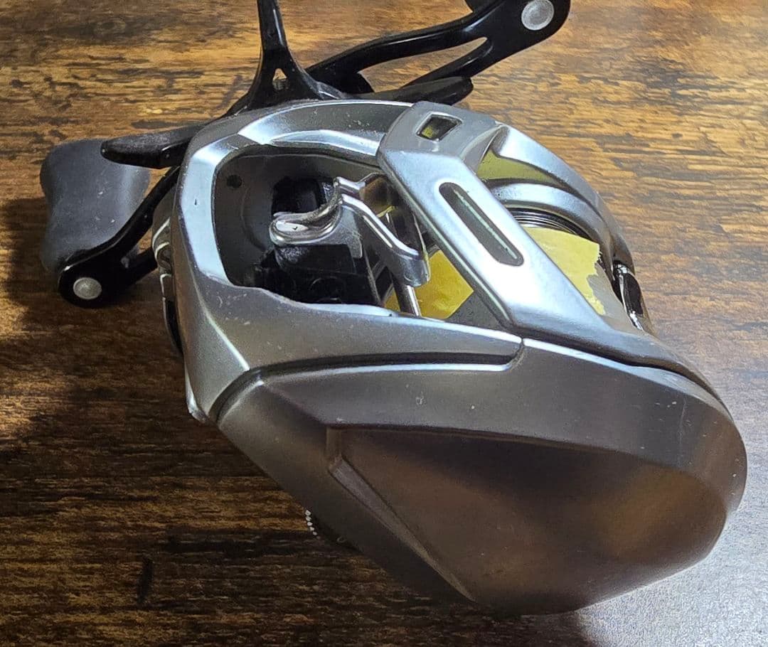 ダイワ　アルファス　21 SV TW 800XH ベイトリール　右ハンドル