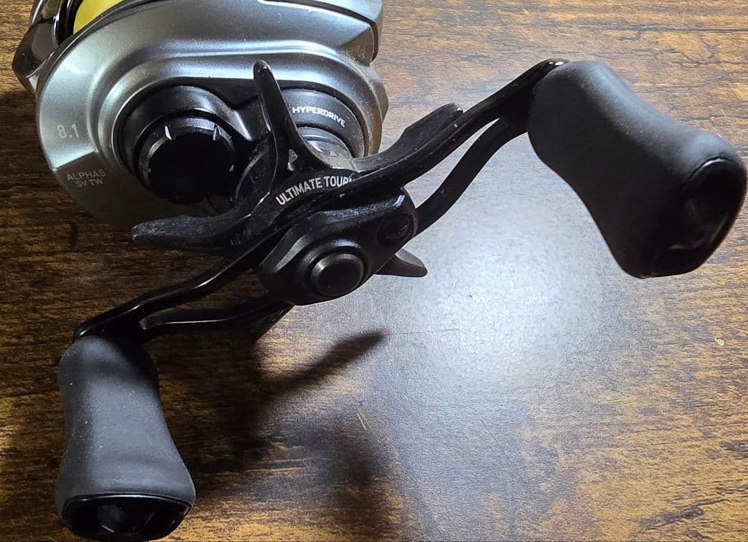 ダイワ　アルファス　21 SV TW 800XH ベイトリール　右ハンドル