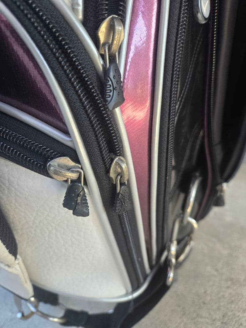 Callaway キャディバッグ ホワイト・ブラック・パープル