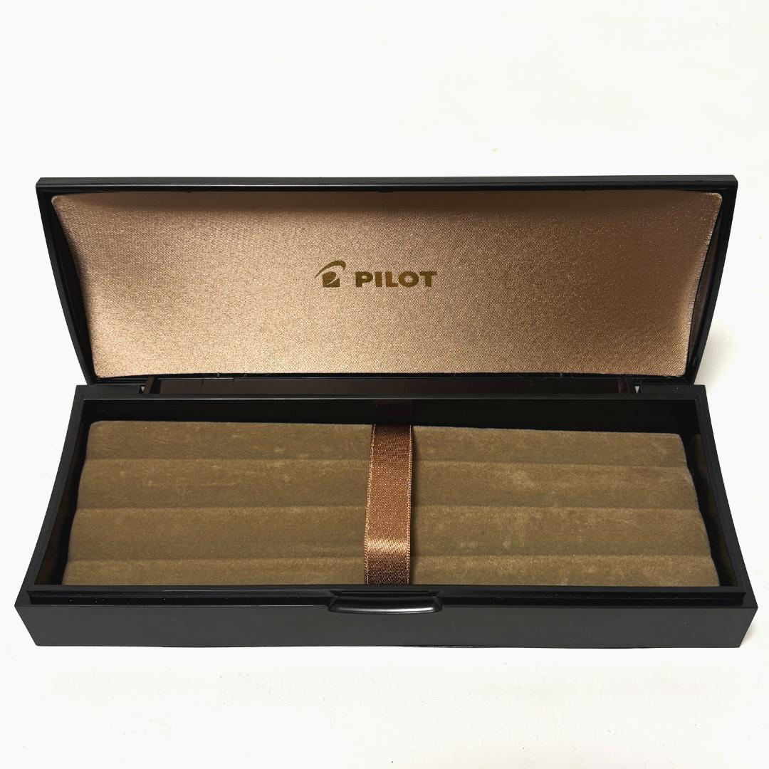 【美品】PILOT ボールペン CUSTOM LEGANCE2 レッド